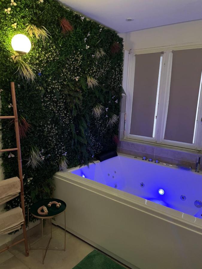 L'Extasia Appartement,Spa Jacuzzi Гренобль Экстерьер фото